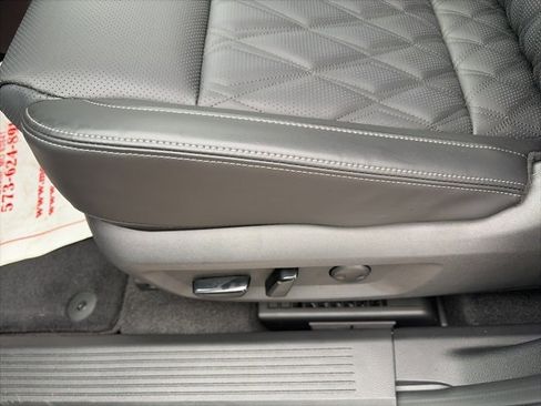 New 2026 Nissan Rogue Platinum image 18