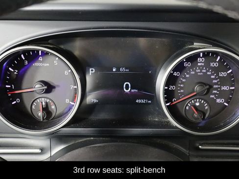 Used 2023 Kia Carnival LX FWD image 11