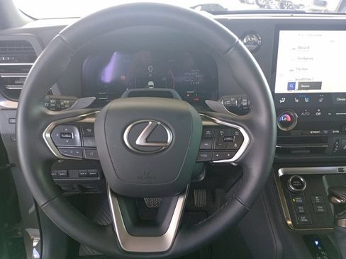 Used 2026 Lexus GX 550 w/ Accessory Package (CT) AWD/4WD image 13