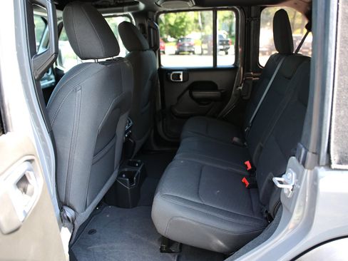 Used 2022 Jeep Wrangler Unlimited Sport image 22