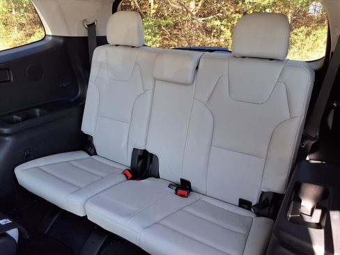 Used 2024 Kia Telluride SX image 10