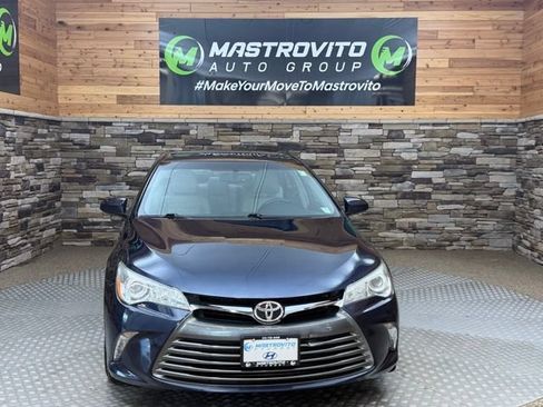 Used 2016 Toyota Camry XLE w/ Moonroof Package FWD image 4