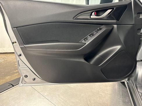 Used 2015 MAZDA MAZDA3 i Sport image 23