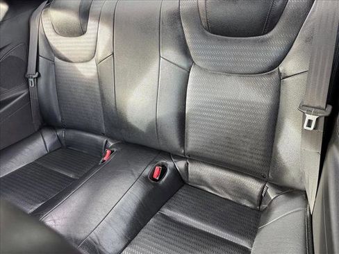 Used 2013 Hyundai Genesis 3.8 image 17