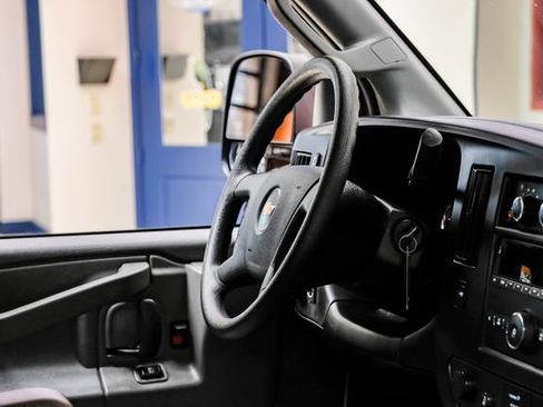 Used 2023 Chevrolet Express 3500 LS image 15