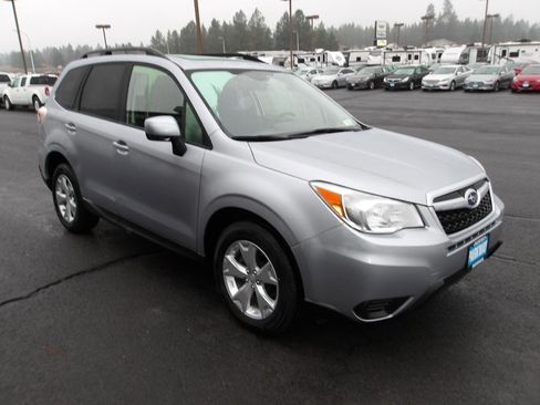 Used 2015 Subaru Forester 2.5i Premium AWD/4WD image 7