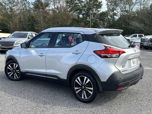 Used 2020 Nissan Kicks SR w/ SR Premium Package image 15