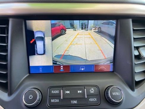 Used 2019 GMC Acadia Denali w/ Technology Package AWD/4WD image 25