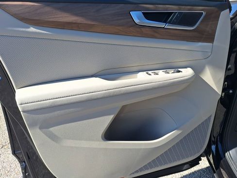 New 2026 Volkswagen Atlas SE image 24