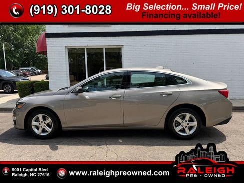 Used 2024 Chevrolet Malibu LT FWD image 1
