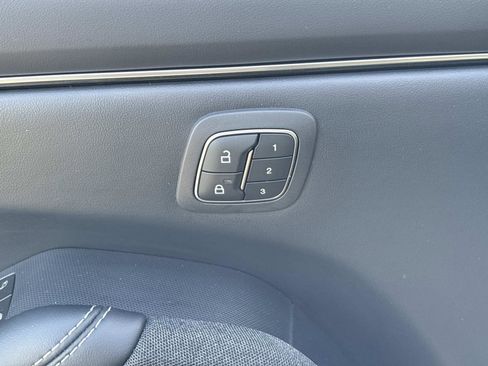 Used 2021 Ford Mustang Mach-E Premium image 27