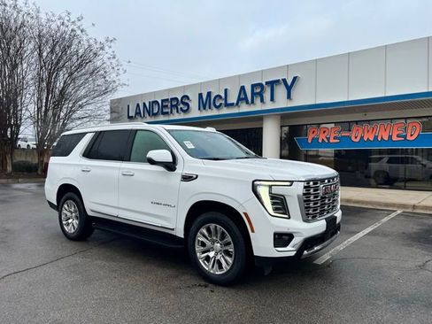 Used 2025 GMC Yukon Denali image 1