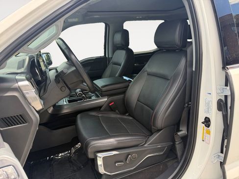 Used 2022 Ford F150 Lariat w/ Equipment Group 502A High AWD/4WD image 7