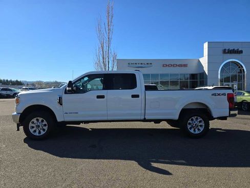 Used 2022 Ford F350 XLT w/ XLT Value Package image 2