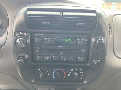 Used 2000 Ford Ranger XLT AWD/4WD image 11