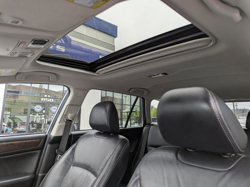 Used 2019 Subaru Outback 3.6R Limited AWD/4WD image 28