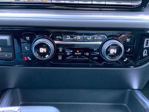 Certified 2024 Chevrolet Silverado 1500 High Country w/ Z71 Off-Road Package image 34