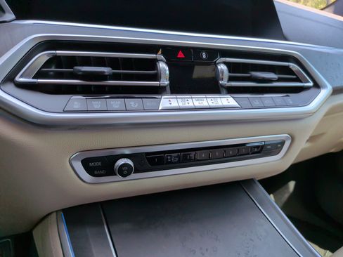 Used 2022 BMW X5 xDrive45e w/ M Sport Package AWD/4WD image 20