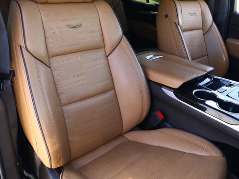 Certified 2025 Cadillac Escalade Premium Luxury w/ LPO, Floor Liner Package RWD image 24