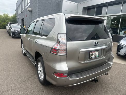 Certified 2022 Lexus GX 460 Premium w/ Premium Package AWD/4WD image 8