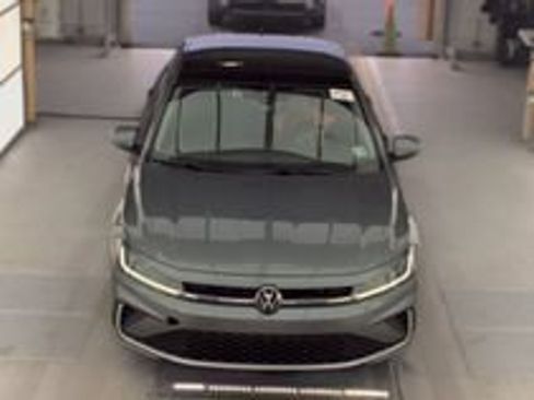 Used 2025 Volkswagen Jetta SE FWD image 17