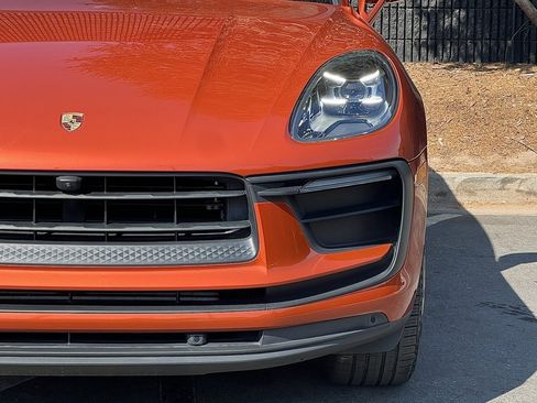 Used 2022 Porsche Macan image 5