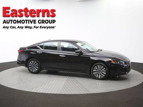Used 2024 Nissan Altima 2.5 SV w/ SV Premium Package FWD image 48