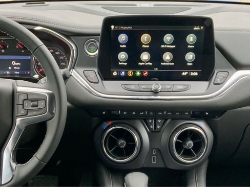 New 2025 Chevrolet Blazer LT w/ Midnight/Sport Edition image 42