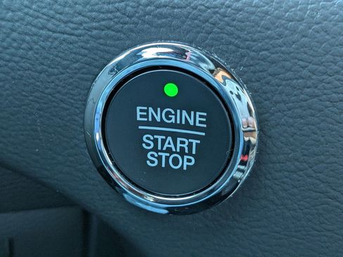 Certified 2024 Ford Edge ST-Line image 32