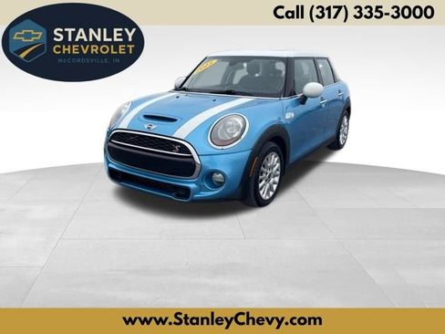 Used 2015 MINI Cooper S image 1
