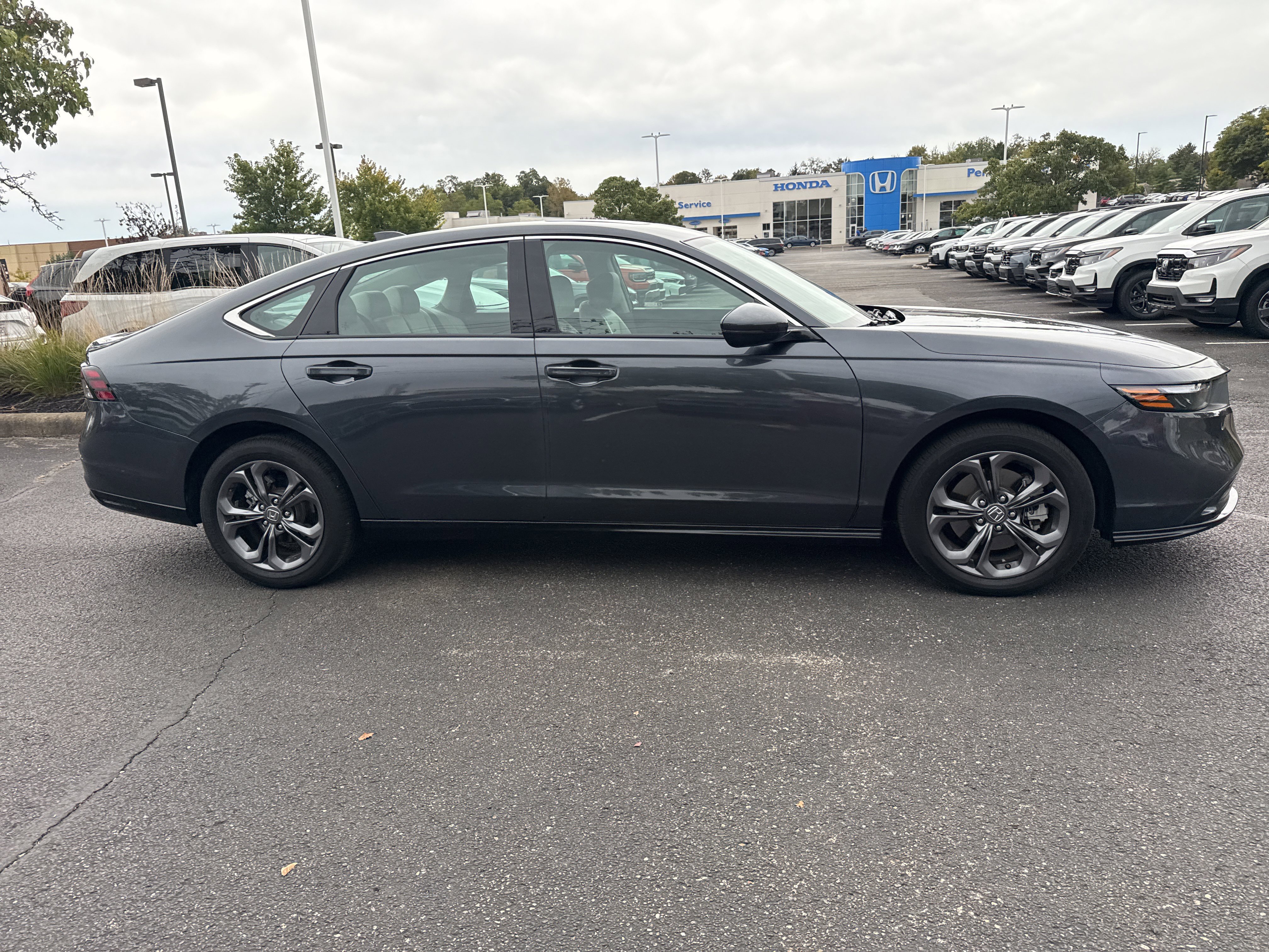 Used 2024 Honda Accord EX-L image 22