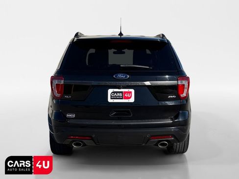 Used 2018 Ford Explorer XLT w/ Equipment Group 202A AWD/4WD image 6