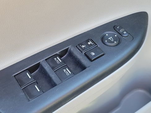 Used 2014 Honda Accord EX-L image 23