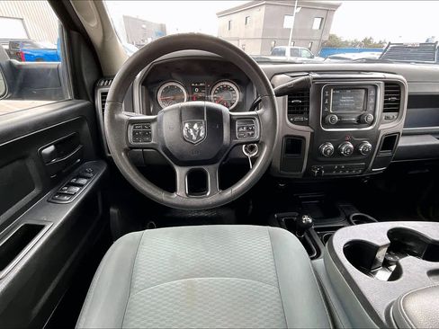 Used 2018 RAM 2500 Tradesman w/ Chrome Appearance Group image 5