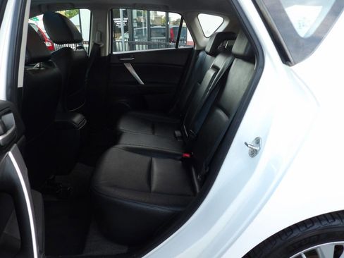 Used 2010 MAZDA MAZDA3 s Grand Touring FWD image 9