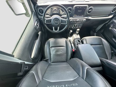 Used 2022 Jeep Wrangler Unlimited Sahara AWD/4WD image 25