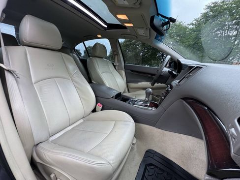 Used 2011 INFINITI G37 Journey w/ Premium Pkg RWD image 16
