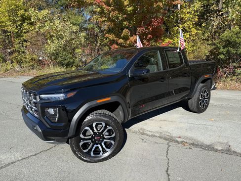 New 2026 GMC Canyon AT4 w/ Nightfall Essentials Package image 9