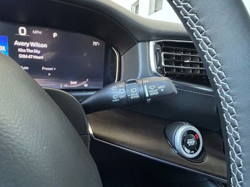 Used 2024 Jeep Grand Wagoneer Series I AWD/4WD image 57