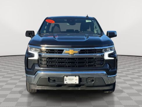 Used 2022 Chevrolet Silverado 1500 LT AWD/4WD image 2