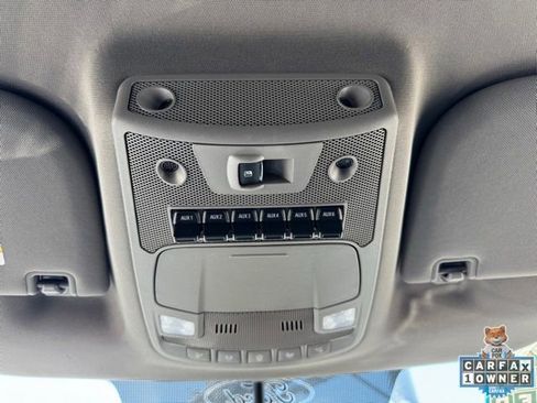 Used 2017 Ford F250 Lariat w/ Chrome Package image 28