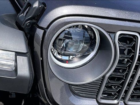 Used 2025 Jeep Wrangler Unlimited Rubicon 4xe w/ Convenience Group image 28