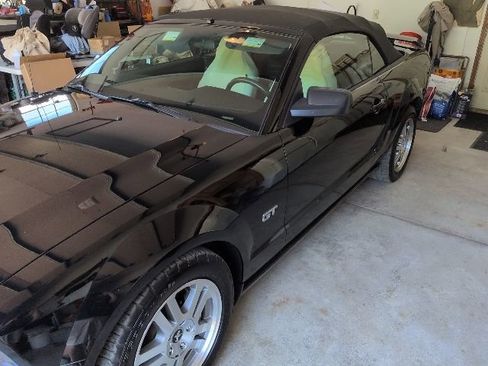 Used 2006 Ford Mustang GT Premium RWD image 8