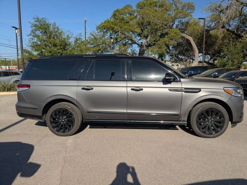 Used 2024 Lincoln Navigator L Reserve AWD/4WD image 2