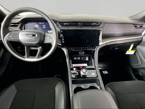 New 2026 Jeep Grand Cherokee L 4WD image 6