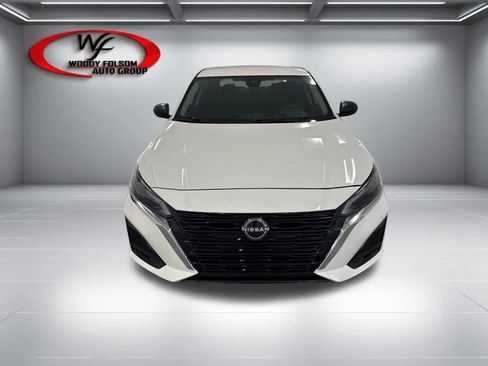 Used 2024 Nissan Altima 2.5 S FWD image 2