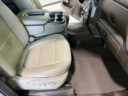 Used 2019 GMC Sierra 1500 SLT w/ X31 Off-Road Package image 27