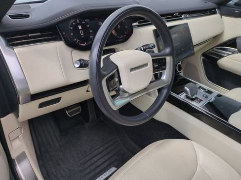 Used 2023 Land Rover Range Rover SE AWD/4WD image 7