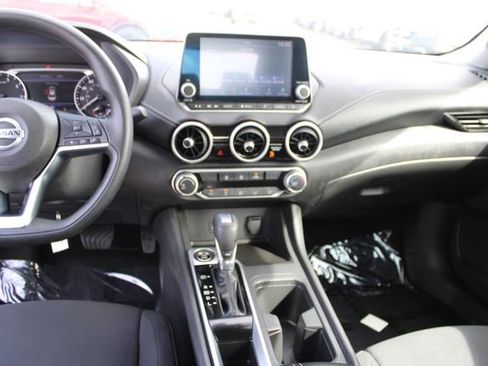 Used 2023 Nissan Sentra SV FWD image 14