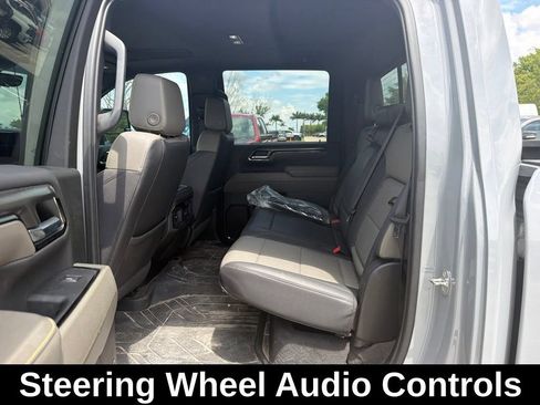 Used 2024 Chevrolet Silverado 2500 ZR2 w/ Technology Package AWD/4WD image 12
